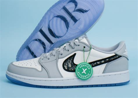 stockx dior jordan 1 low|Dior jordan 1 retail price.